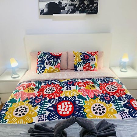 Ahllenrock Como Un Hotel, Pero Solo Para Ti Cornellà de Llobregat Kültér fotó