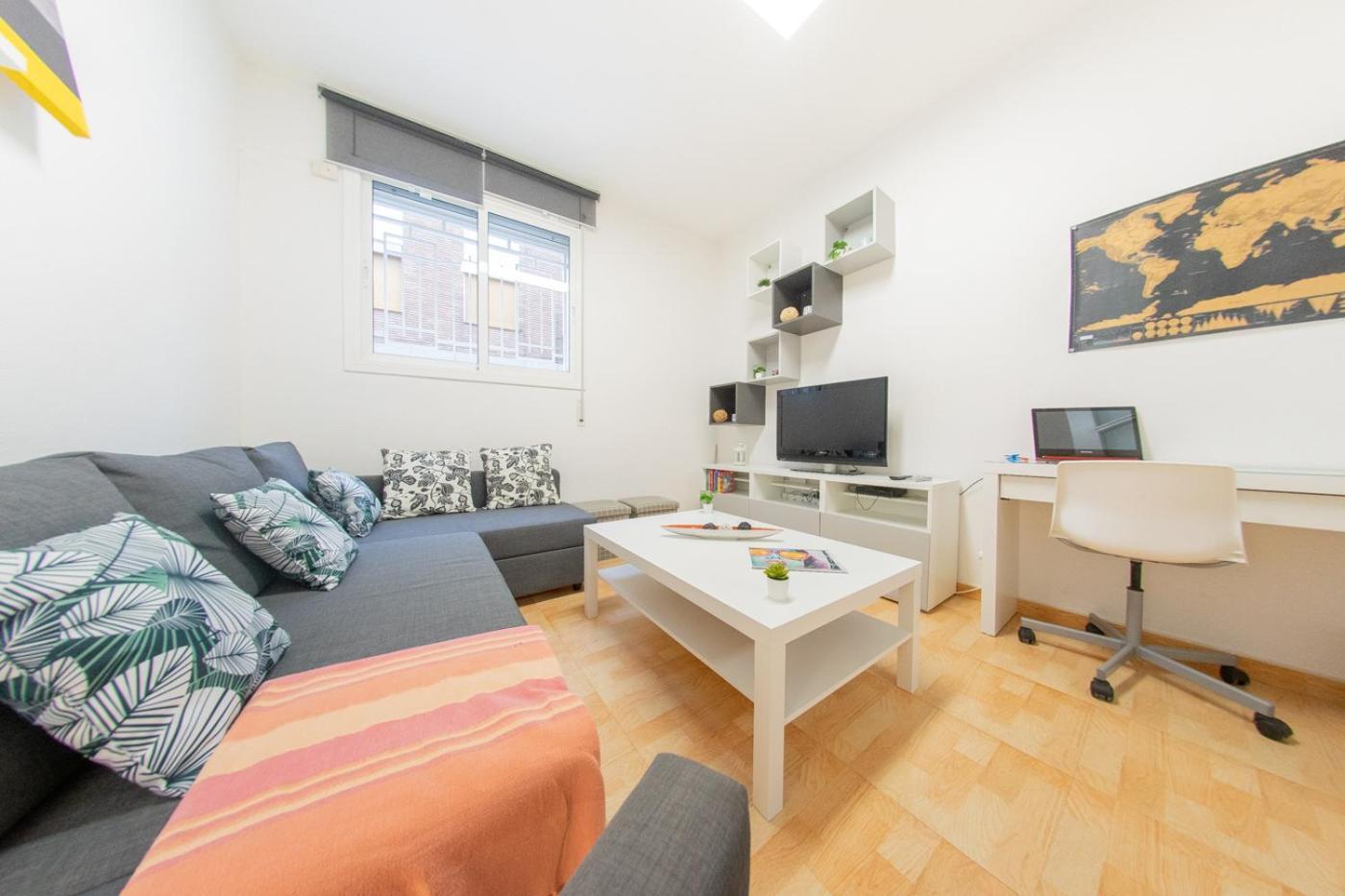 Ahllenrock Como Un Hotel, Pero Solo Para Ti Cornellà de Llobregat Kültér fotó